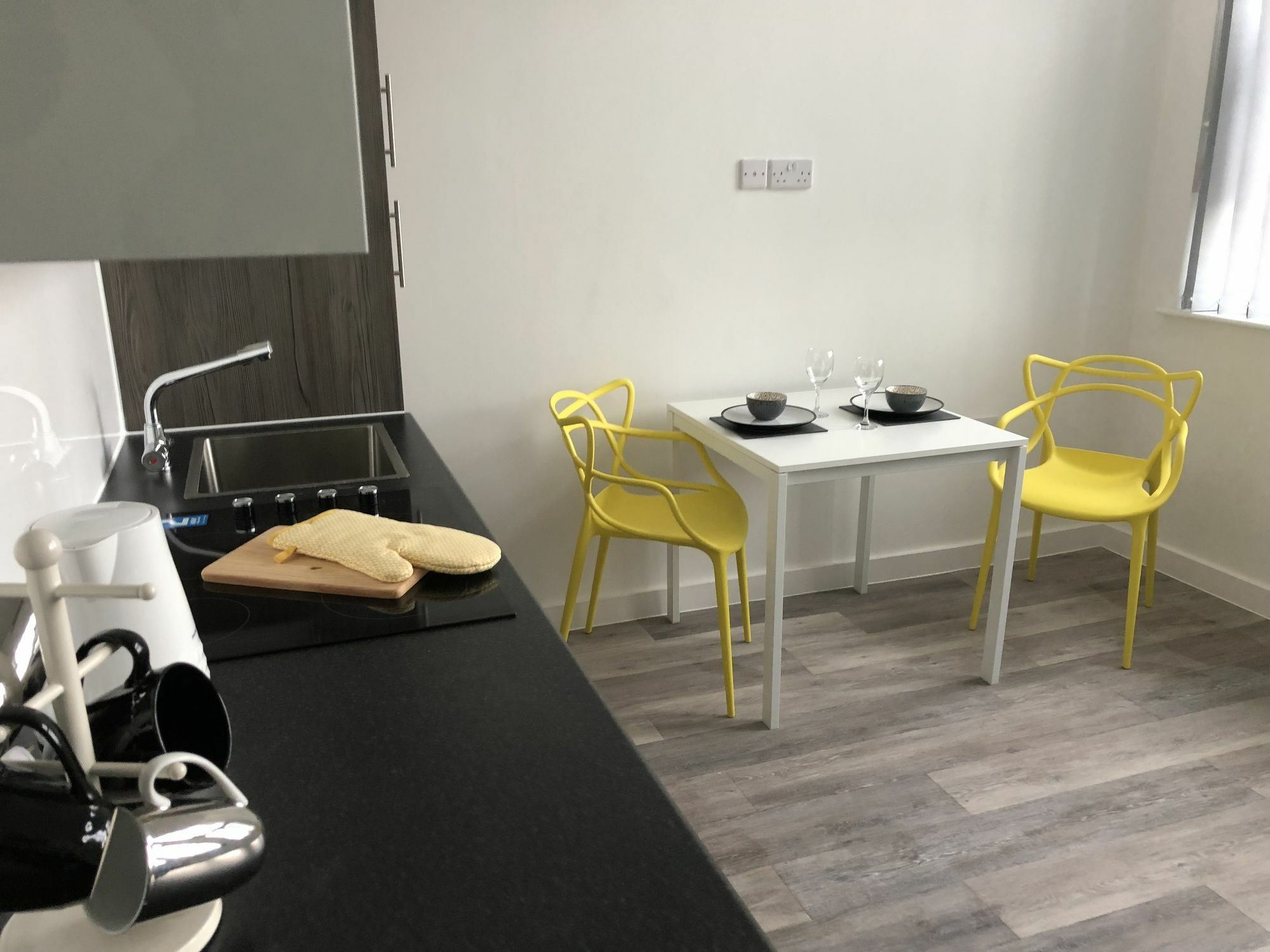 Caro Short - Parker Street Aparthotel 4*