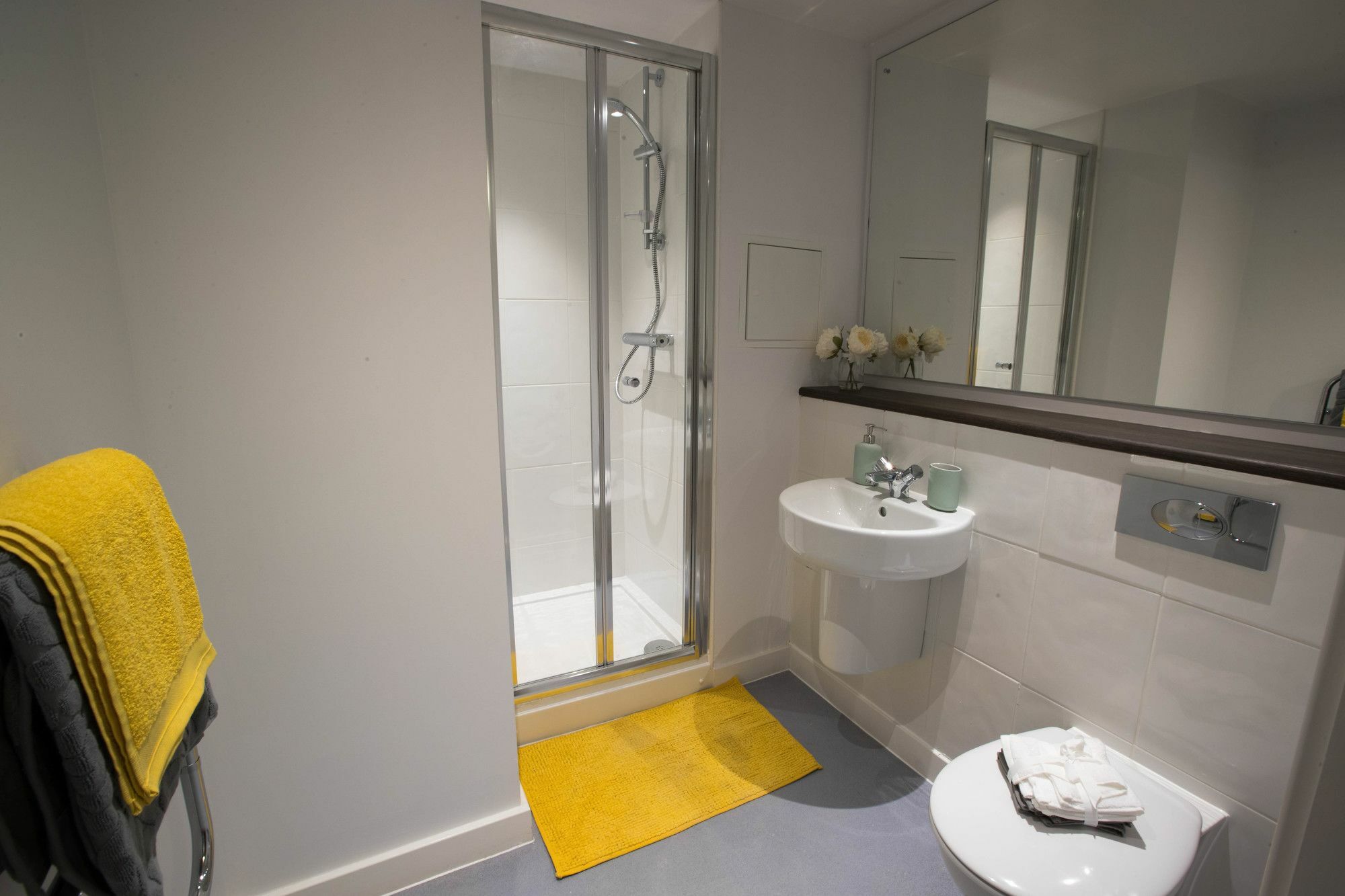 Caro Short - Parker Street 4*